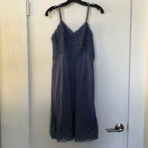 VTG SZ Med Vanity Fair Cornflower Blue Slip